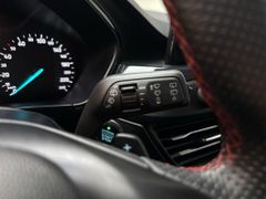FORD Focus ST-Line 1.0 Aut. Totwinkel Kam Lenk. Heiz.