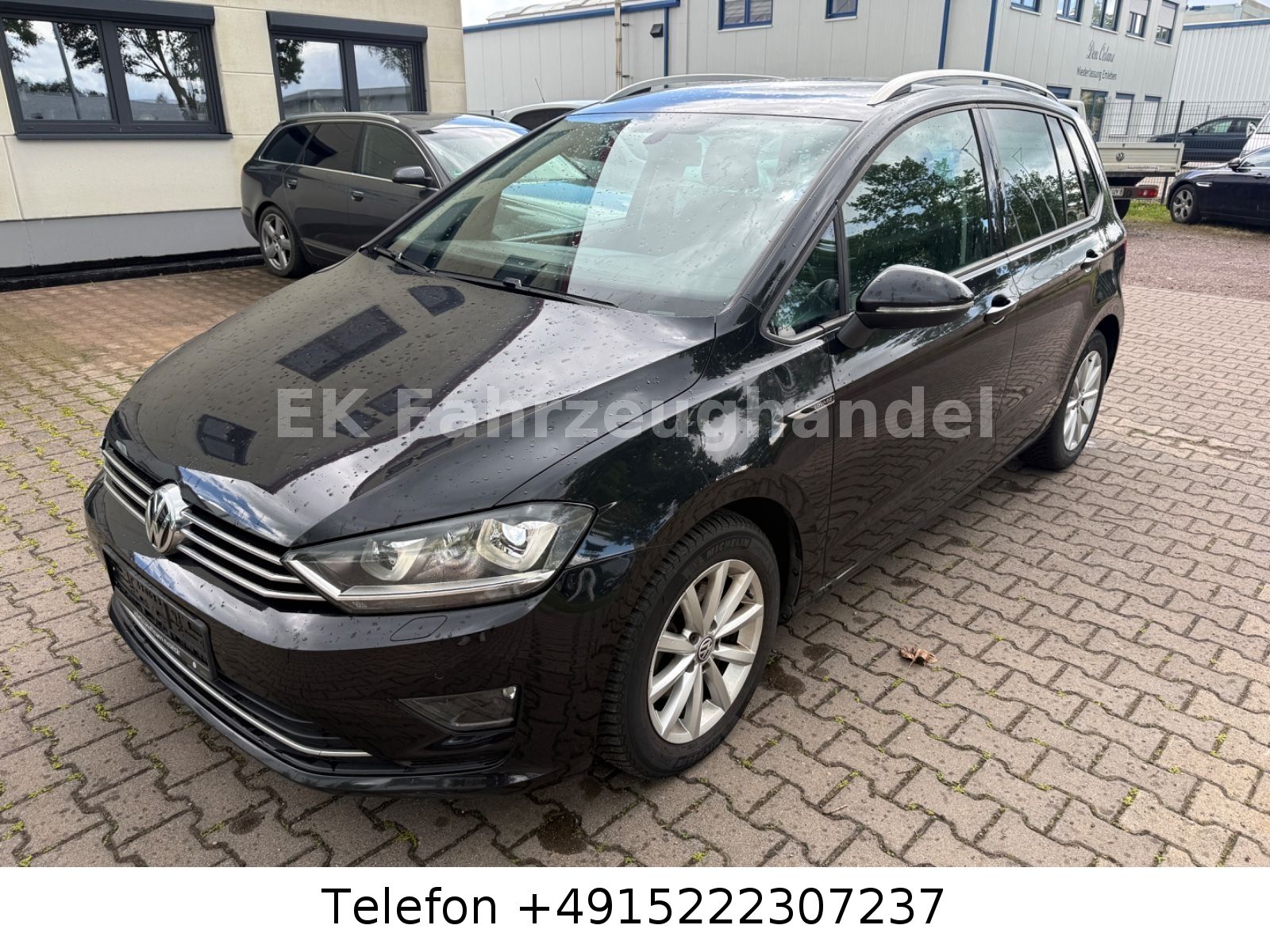 Volkswagen Golf - 1