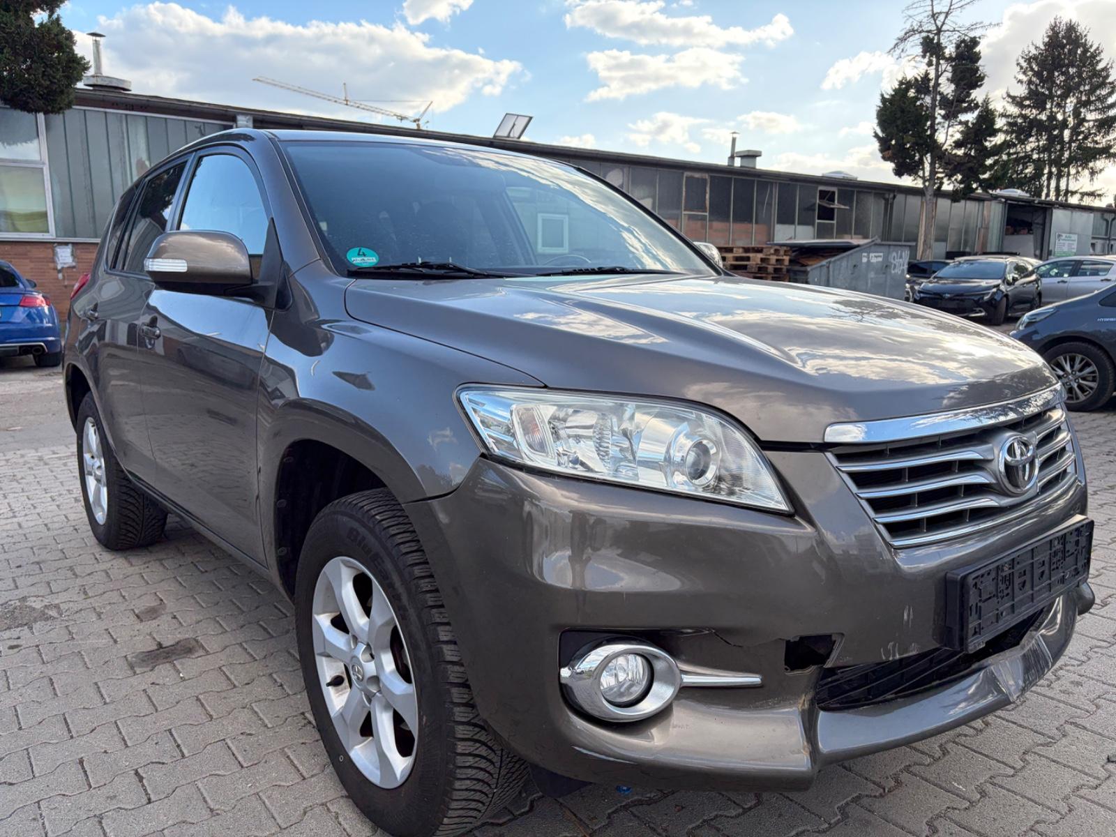 Toyota RAV 42,0-l-Valvematic 4x4 Multidrive S LEDER/NA