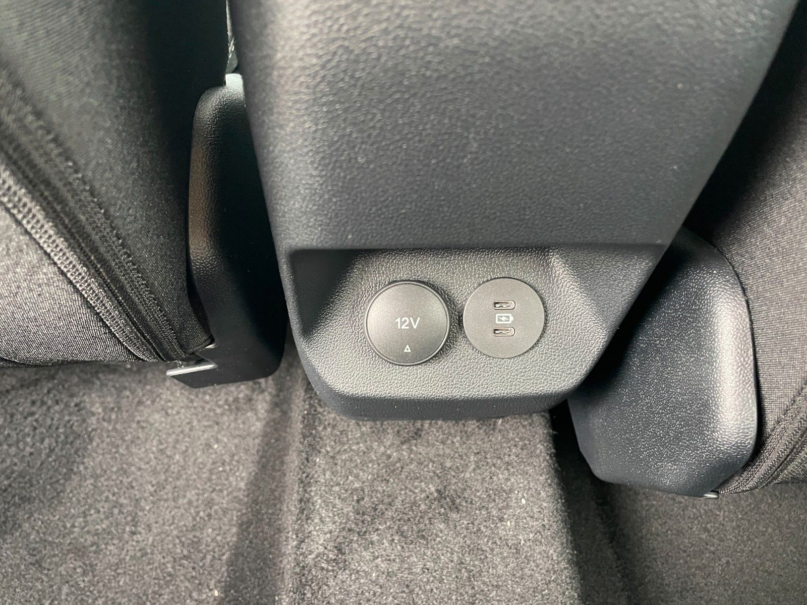 Fahrzeugabbildung Ford Puma Titanium