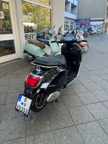 Vespa GTS Super 300 ABS ASR Keyless