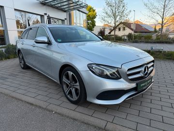 Mercedes E 220 - 4