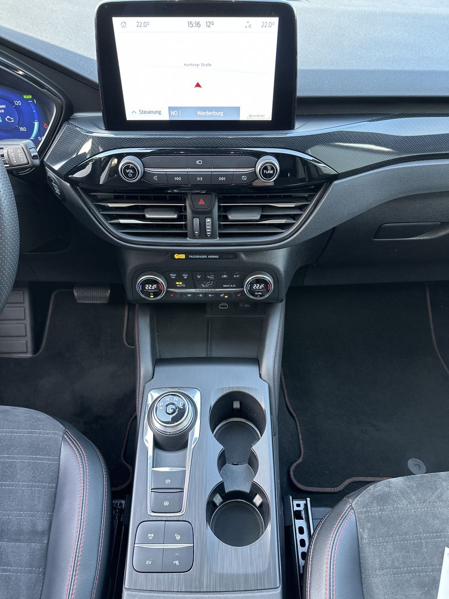 Fahrzeugabbildung Ford Kuga 2.5 Duratec PHEV ST-Line X NAV+LED+B&O+PANO