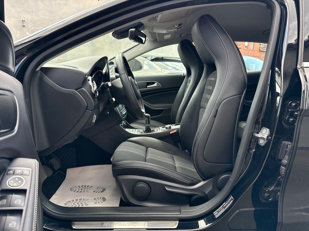 Mercedes-Benz GLA 180