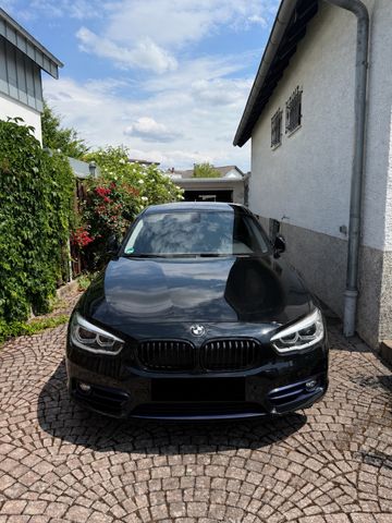 BMW 118i Sport Line Sport Line