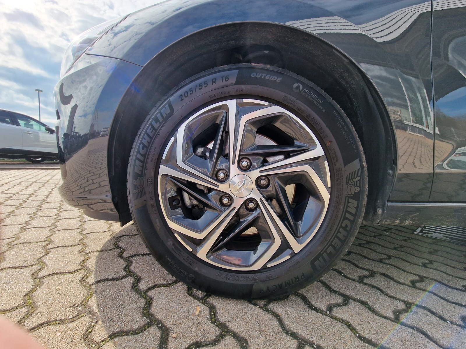 Fahrzeugabbildung Hyundai i30 1.0 T-GDI Trend Li. SHZ+CAM+KEYLESS