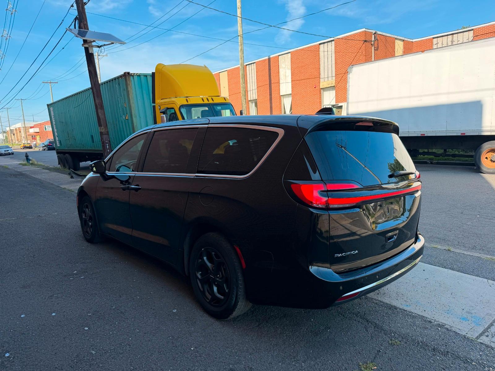 Chrysler Pacifica Select 2025 VORBESTELLUNG Austattung, миниатюра 3
