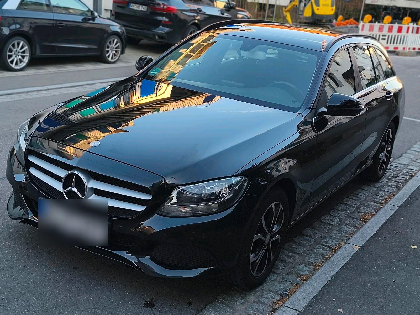 Mercedes-Benz C 220