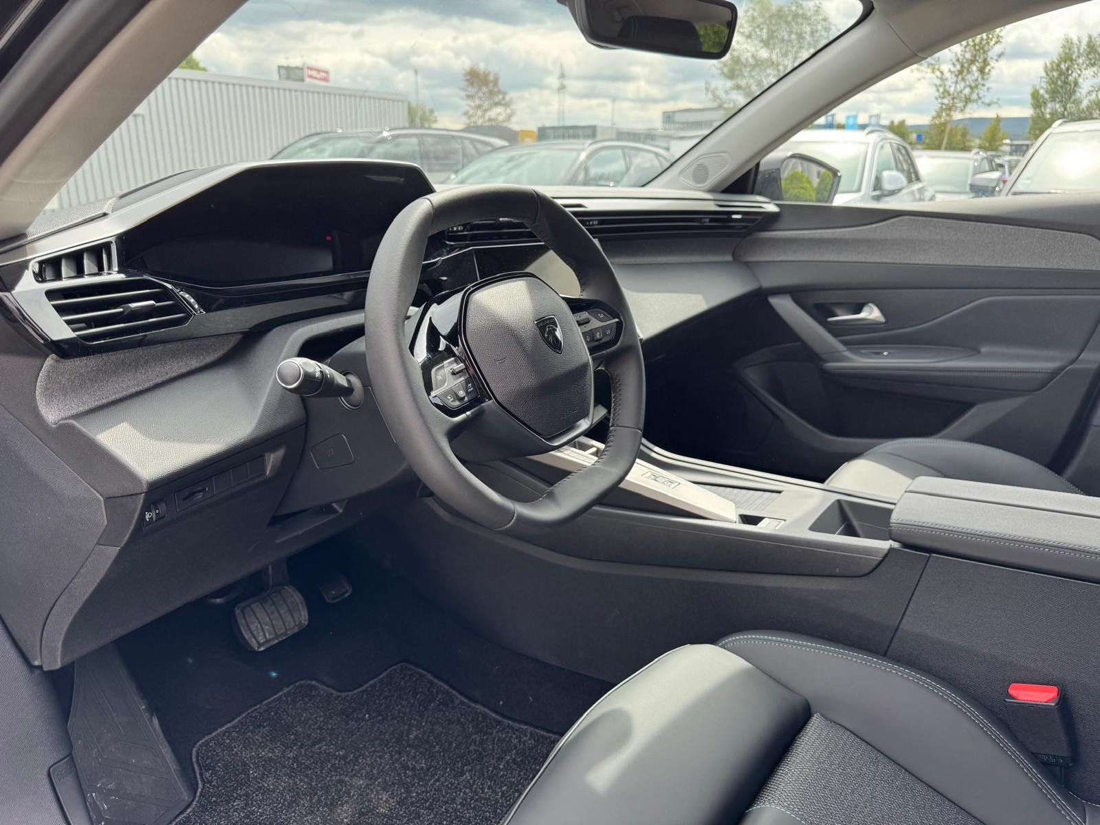 Peugeot 408 - Bild 6