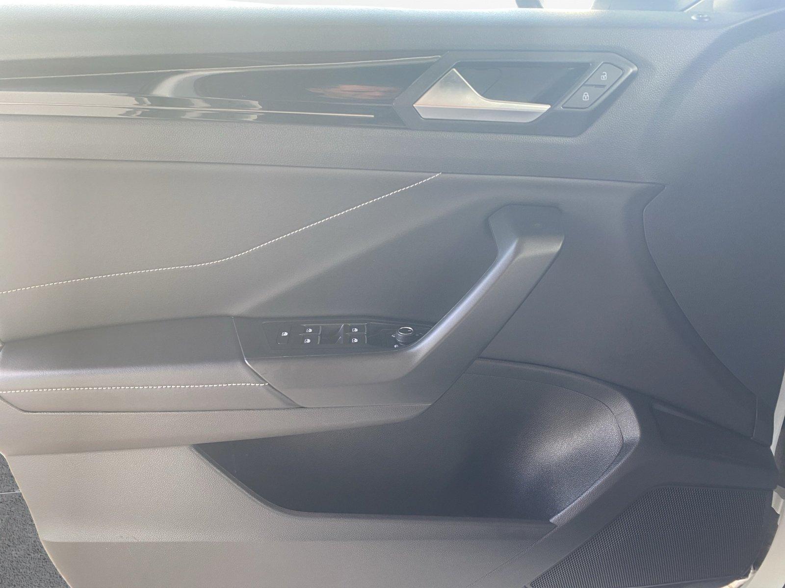 Volkswagen T-Roc 1.5 TSI R-Line ACC+LED+SHZ+Fernlichtass., миниатюра 17