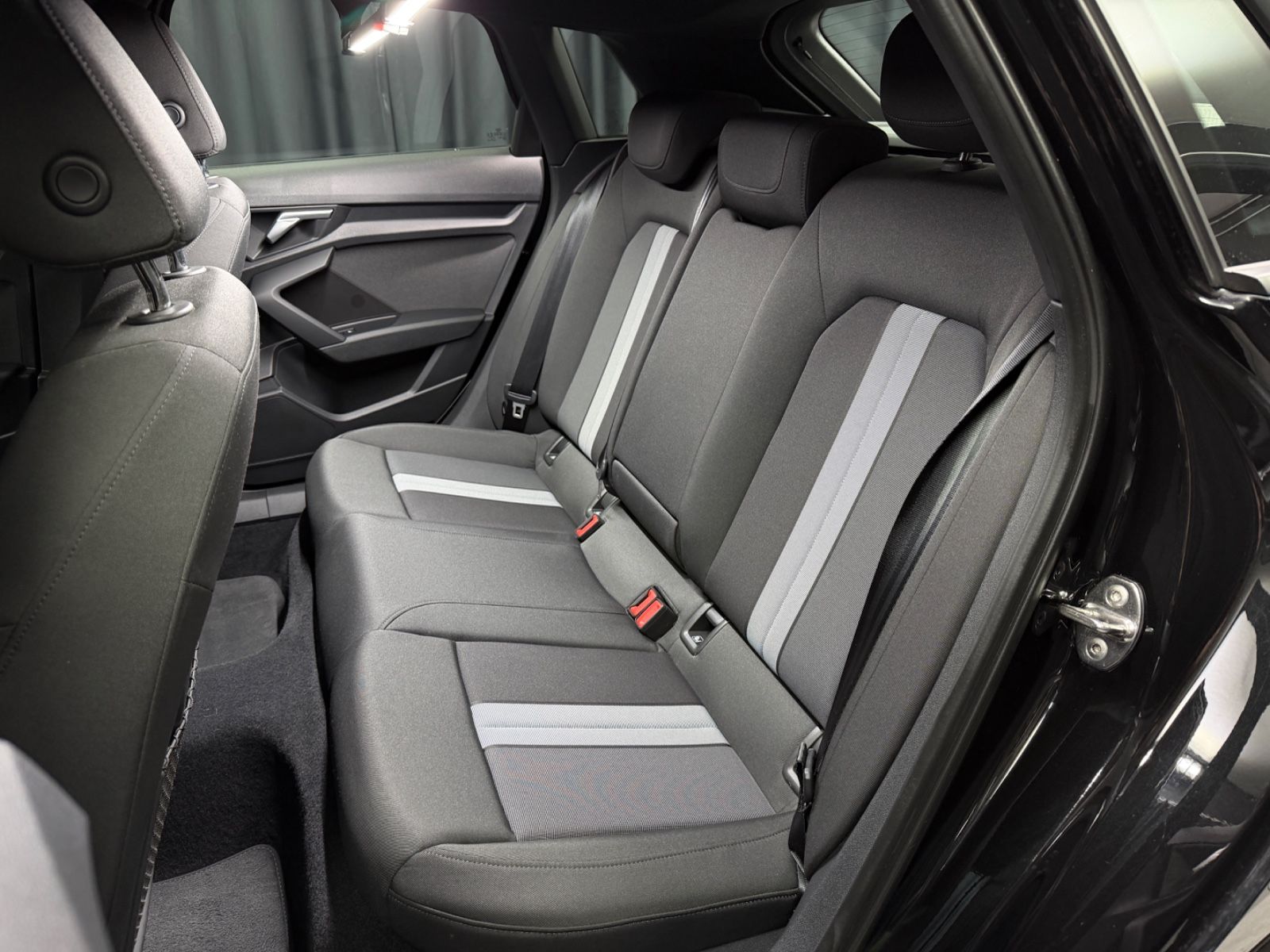 Fahrzeugabbildung Audi Audi A3 35 TDI Sportback advanced|AUTOMATIK|NAVI