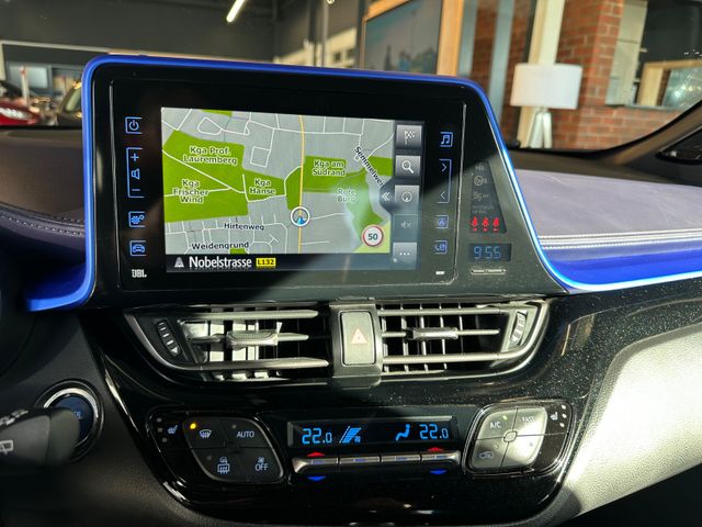 Toyota C-HR Hybrid Style