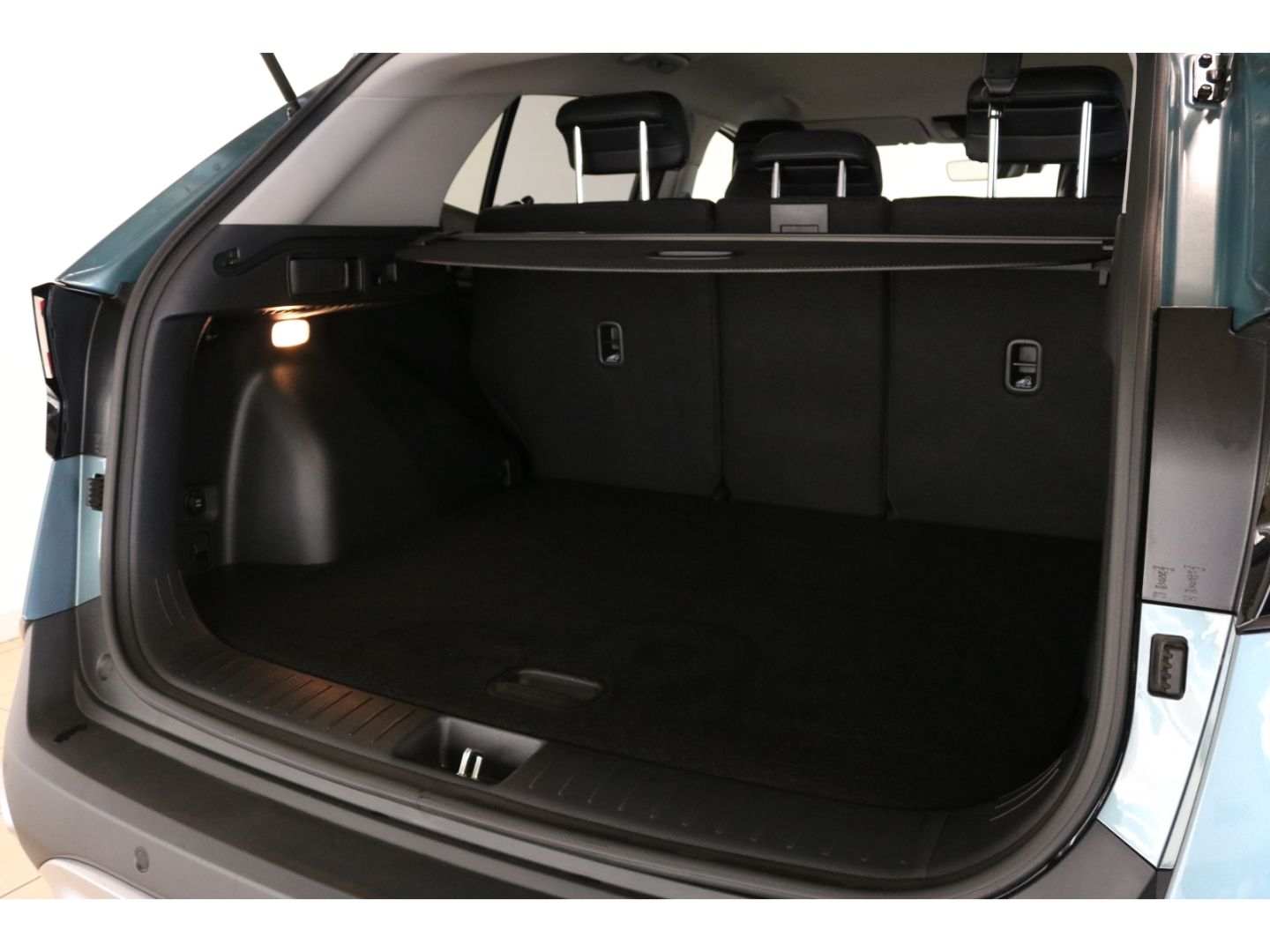 Fahrzeugabbildung Kia Sportage Ultimate Edition 1.6 T-GDI MHEV