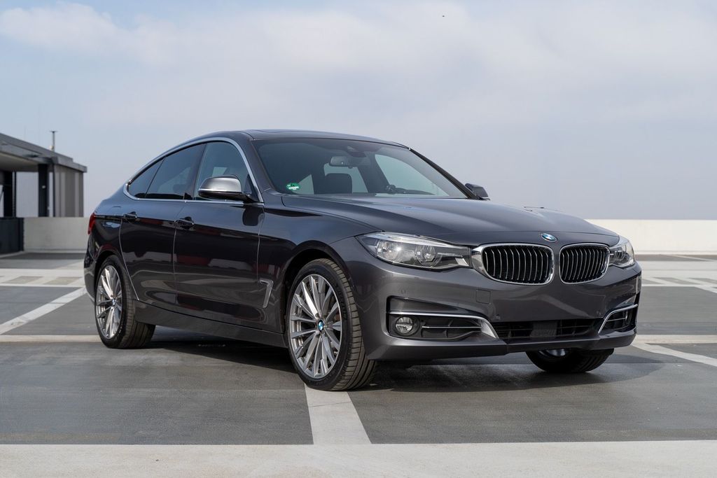 Image of BMW 320 Gran Turismo