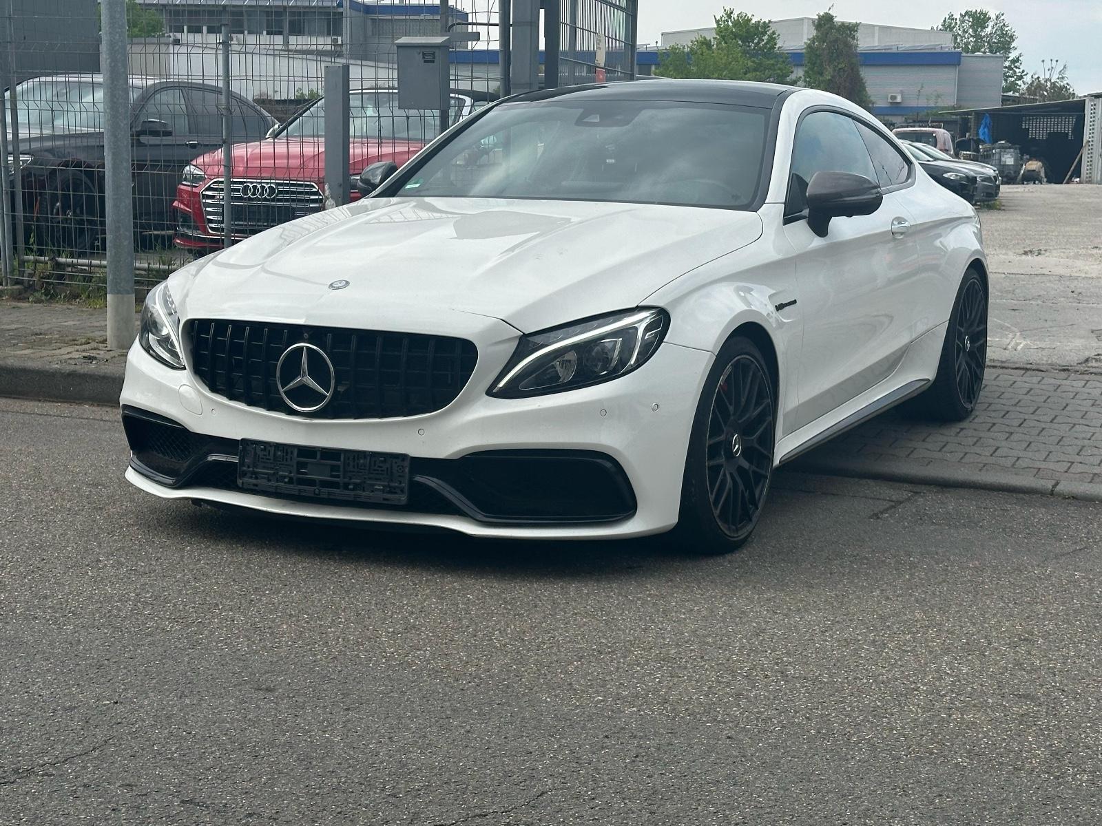 Mercedes-Benz ANDERE C Coupe C 63 S AMG VOLL