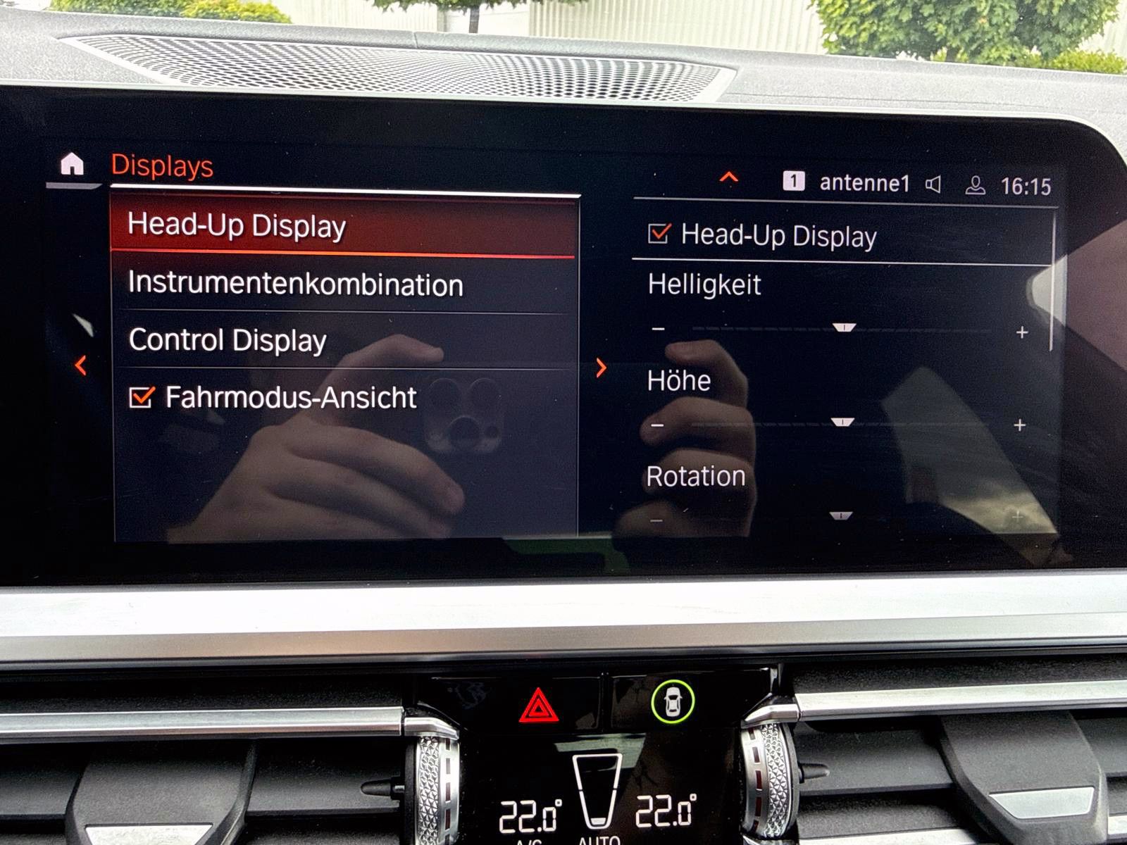 Fahrzeugabbildung BMW 330i Touring M-Sport ACC NAV HUD 360° PDC Laser