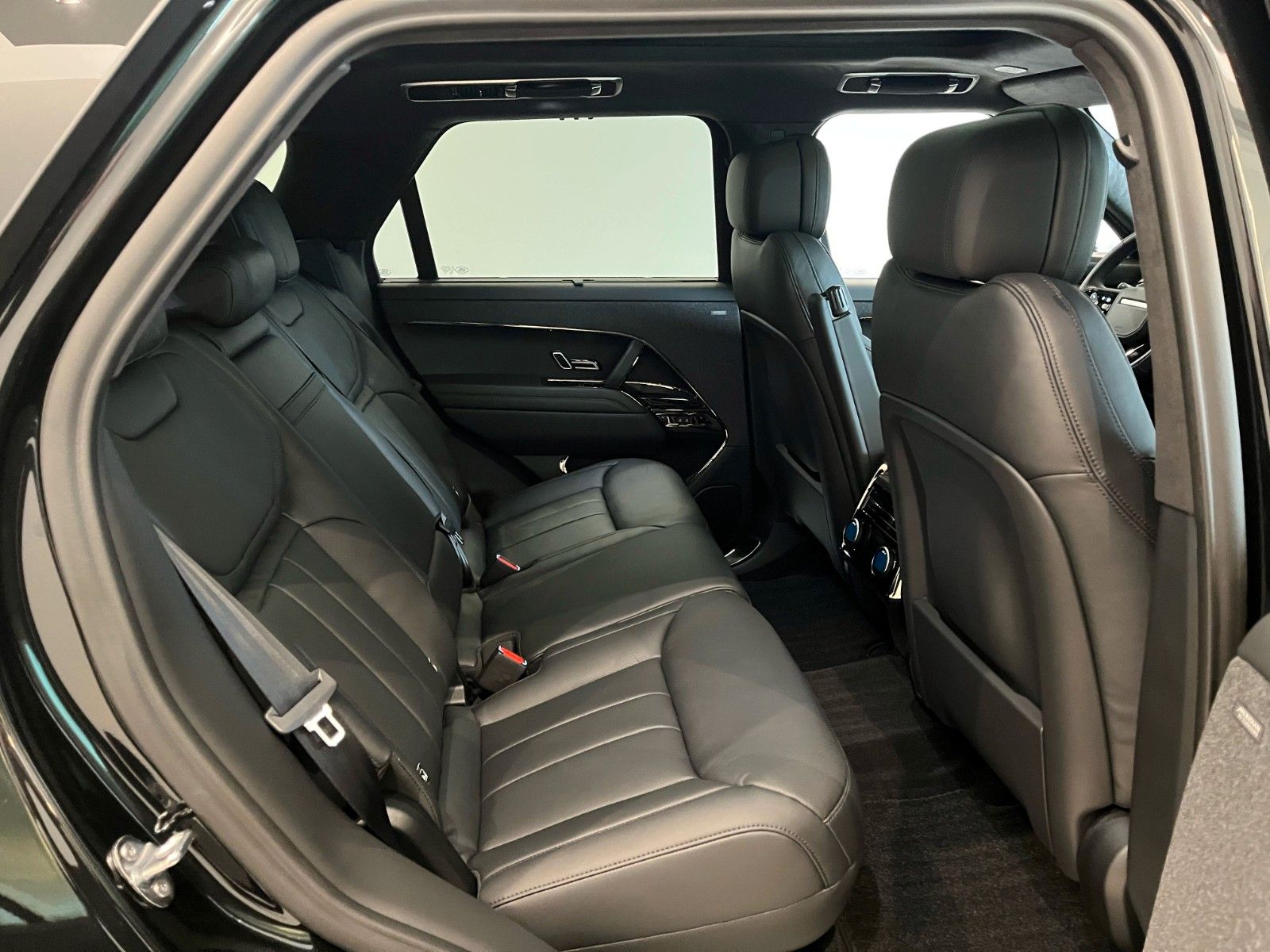 Fahrzeugabbildung Land Rover Range Rover Sport P530 Autobiography 23" Rad&AHK