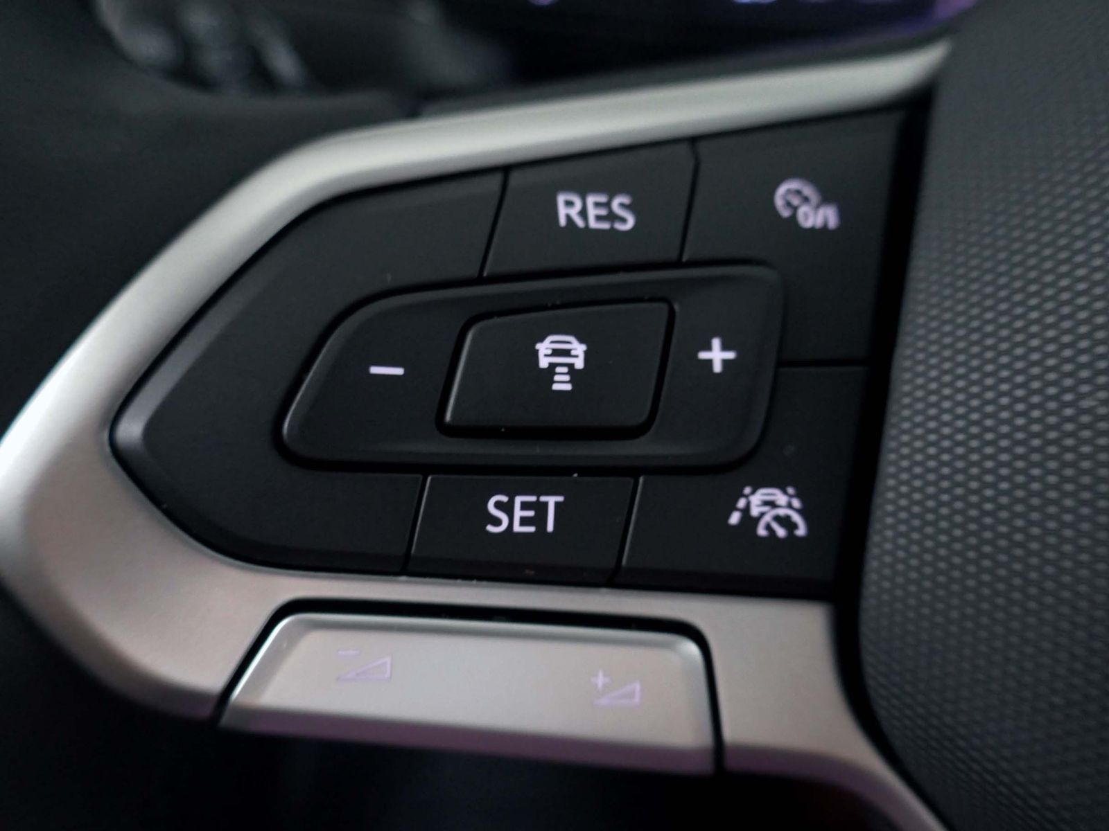 Fahrzeugabbildung Volkswagen T-Cross Life 1.0 TSI DSG | LED RFK ACC Navi DAB+