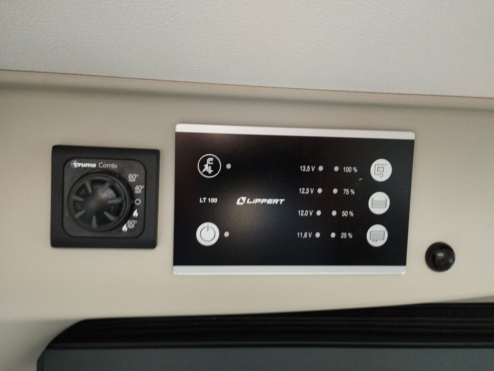 Fahrzeugabbildung Sunlight Adventure Cliff 600 Automatik, Dörr Edition, LTE