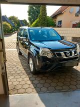 Nissan X-Trail 4x4 LE 2.0 dCi DPF 110kW LE - Nissan X-Trail aus 2011 mit Diesel-Antrieb