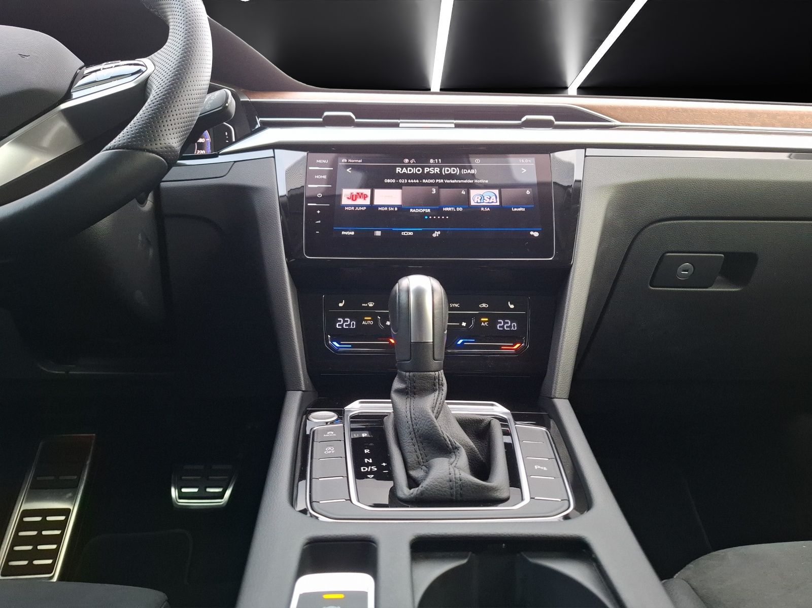 Fahrzeugabbildung Volkswagen Arteon SB TSI Elegance DSG LED Navi AID ACC RFK