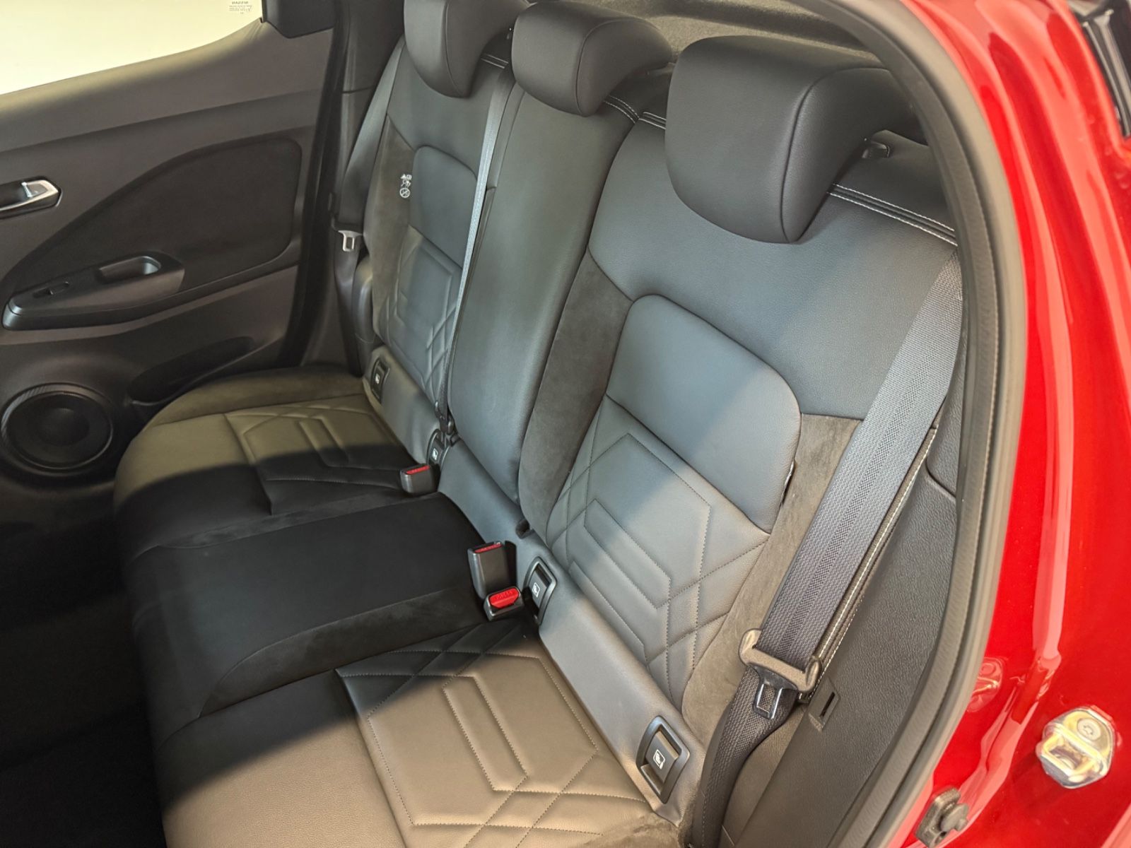 Fahrzeugabbildung Nissan Juke Hybrid N-Design - BOSE, 360°Kam.,Navi