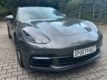 Porsche Panamera - 3