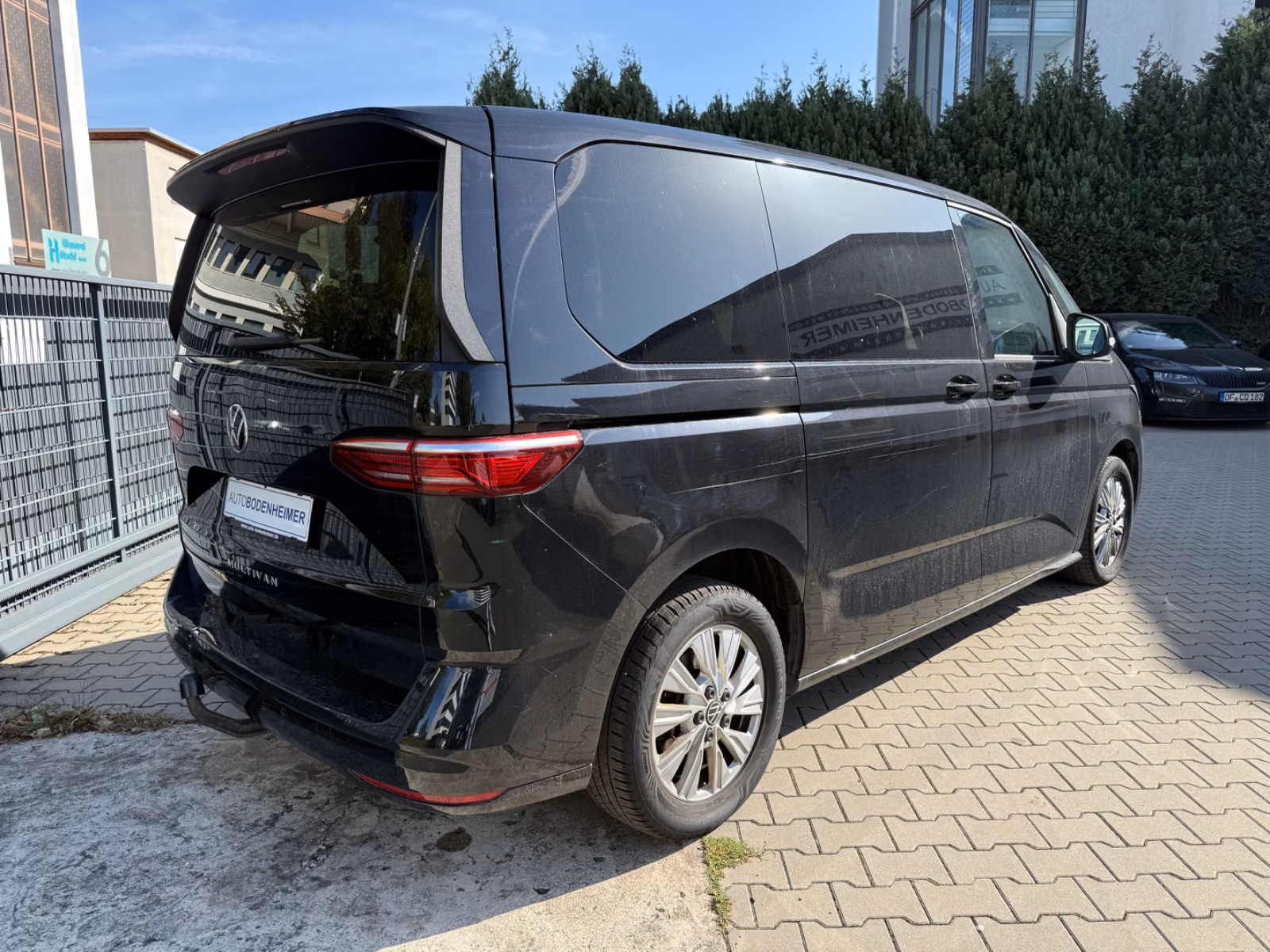 Volkswagen T7 Multivan 2.0 TDI MwSt DSG 6 Sitze AHK ACC LED, миниатюра 4