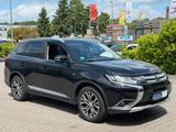 Mitsubishi Outlander Edition 100+ 4WD Garantie *1.Hand *LED - Mitsubishi Gebrauchtwagen in Berlin