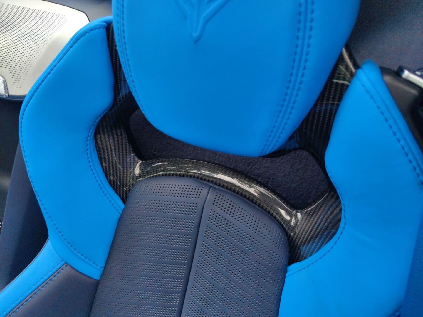 Fahrzeugabbildung Corvette C8 Stingray Cabrio 3LT 6.2 V8-Voll-Lift-Magnetic