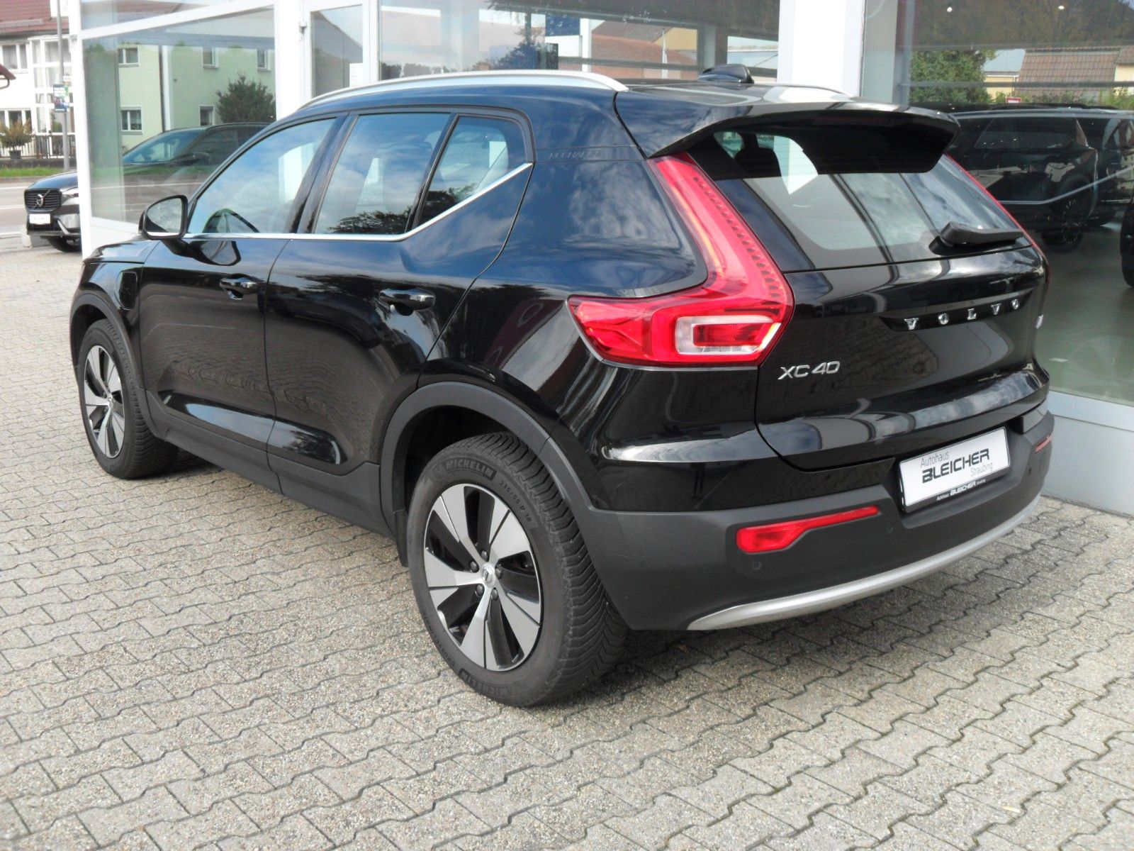 Fahrzeugabbildung Volvo XC40 T4 Essential | AHK | Navi | PDC | SH