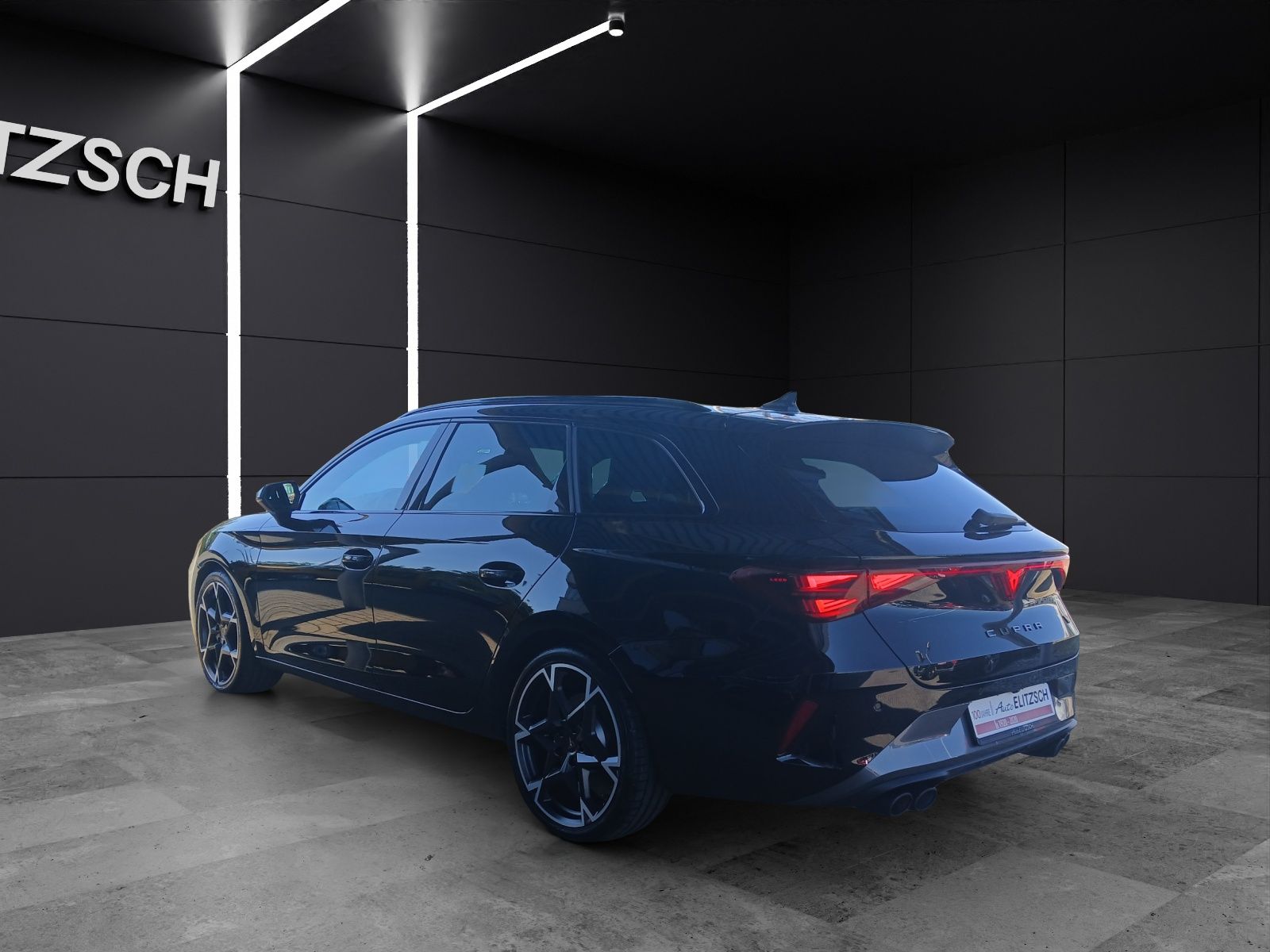 Fahrzeugabbildung CUPRA Leon ST TSI VZ DSG 4Drive LED AHK ACC RFK SH 19"