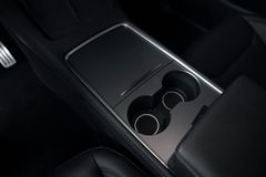 TESLA Model Y Performance AWD MY2023*AHK*Unfallfrei