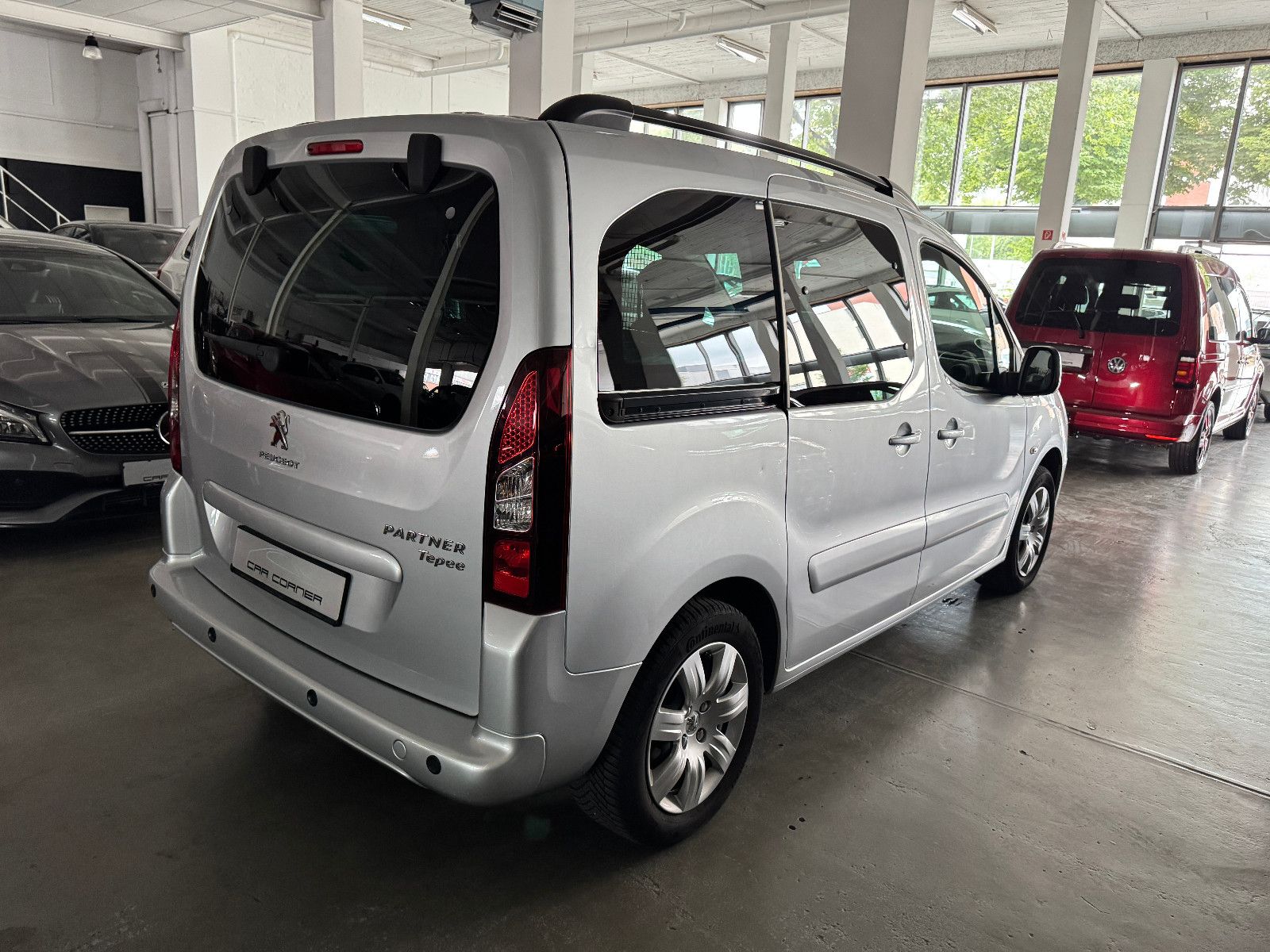 Fahrzeugabbildung Peugeot Partner Tepee 1.6 HDI ALLURE PDC SHZ KLIMA 2HAND