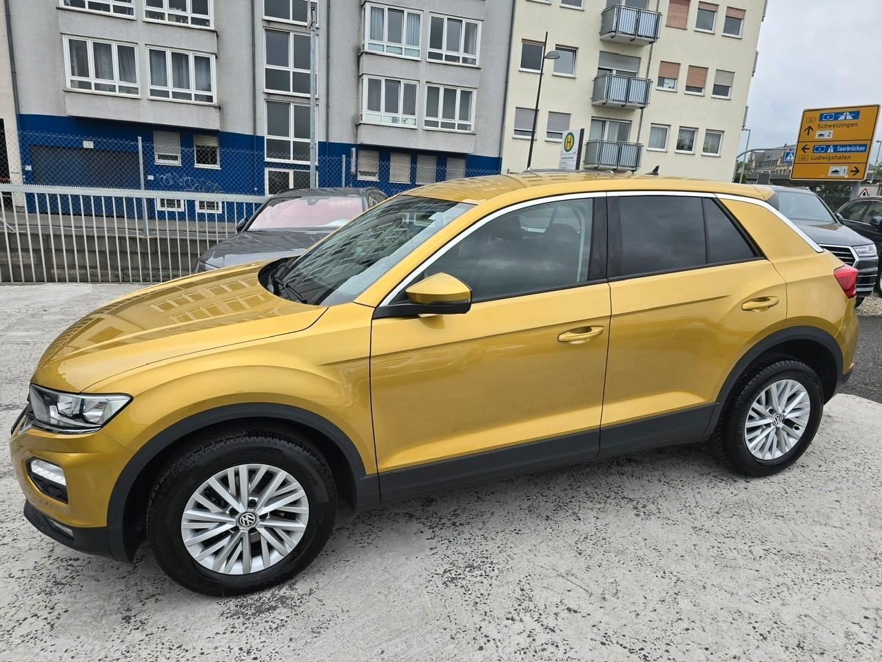 Volkswagen T-Roc 1,6 TDI NAVI*SITZHEIZUNG