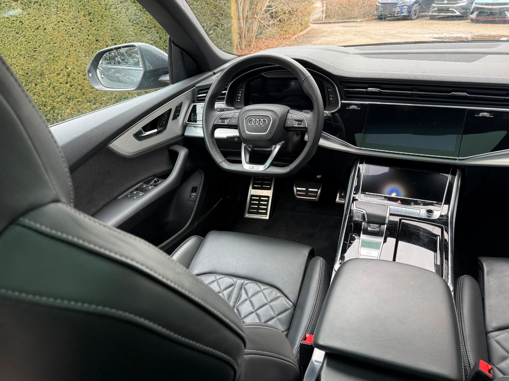 AUDI Q8 50 TDI quattro/ B&O/ MATRIX/ PANORAMA AUDI Q8 50 TDI quattro/ B&O/ MATRIX/ PANORAMA