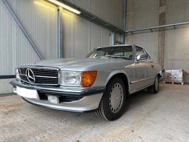 Mercedes-Benz SL 300 W107 Jahreswagencharakter Deutsches KFZ -