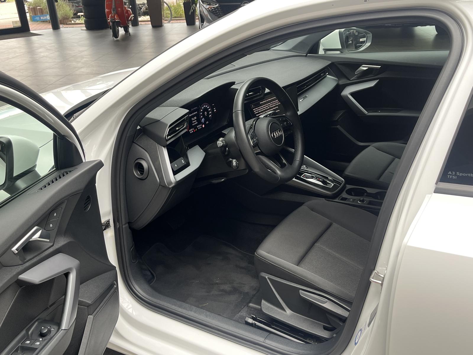 Audi A3 30 eTFSI S-Tronic CarPlay LED Virtual PDC, миниатюра 7