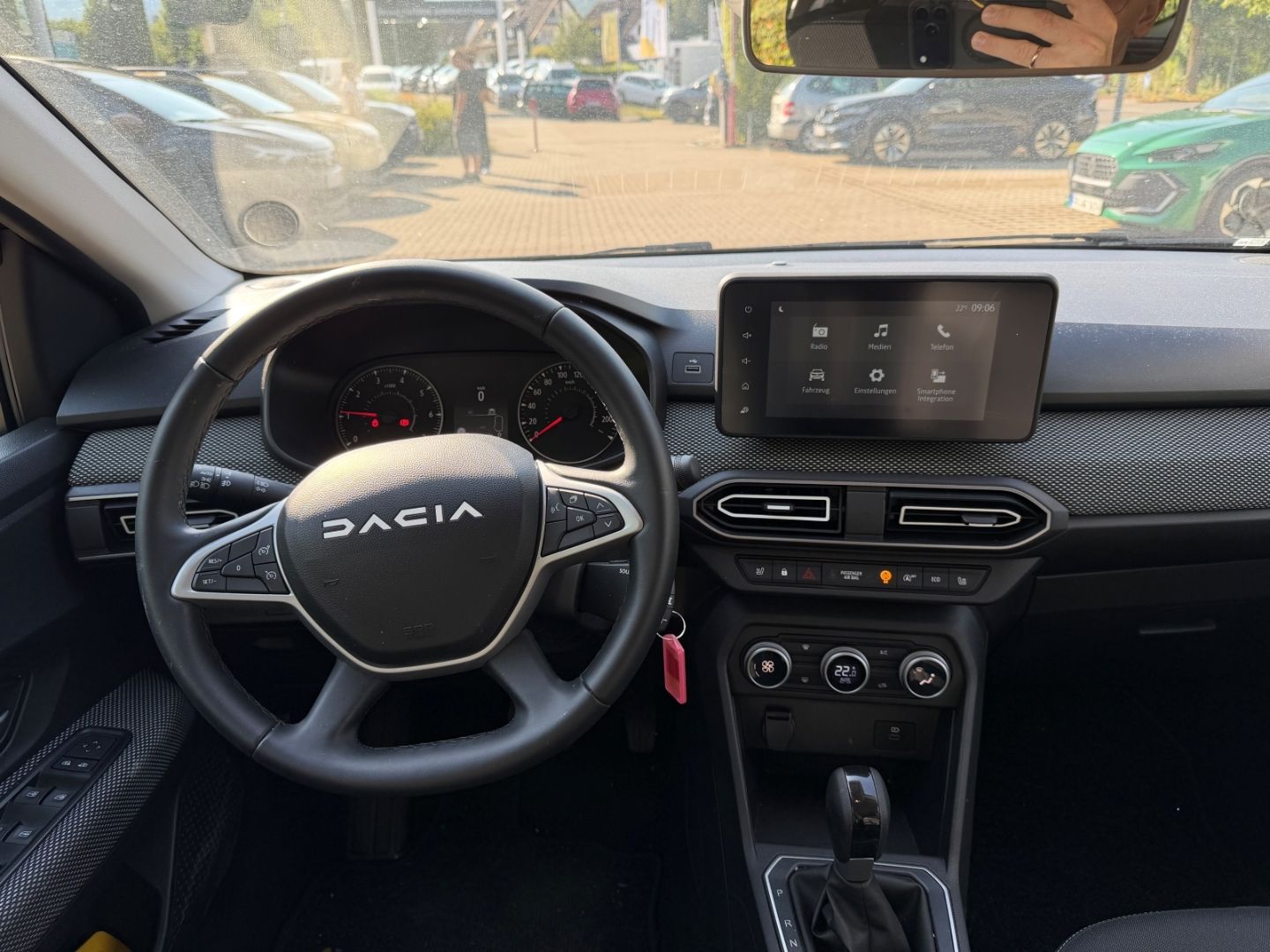 Fahrzeugabbildung Dacia Sandero III Expression 1.0 TCe 90 CVT EU6e LED K