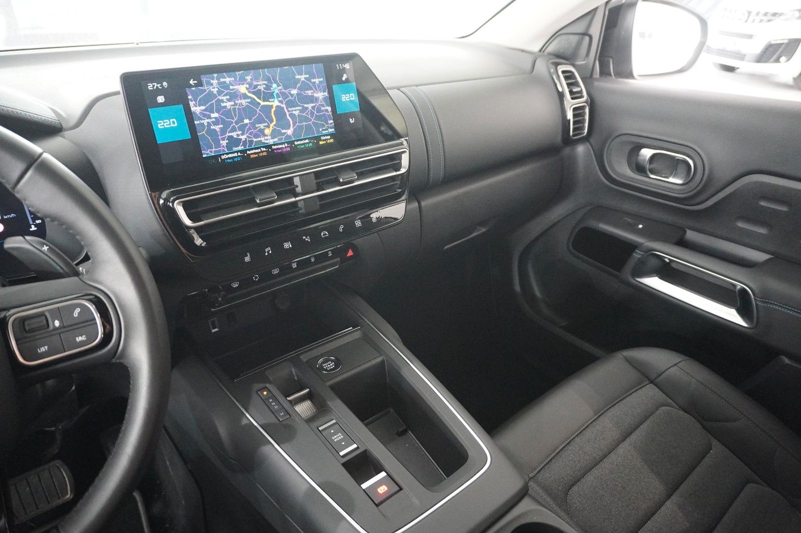Fahrzeugabbildung Citroën C5 Aircross PLUS 145 E-DSC NAVI/LED/KAMERA/DAB+