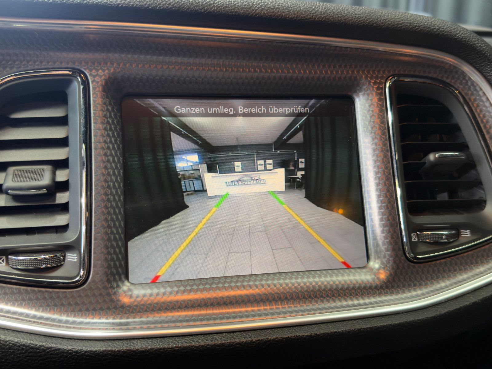 Fahrzeugabbildung Dodge Challenger SRT Hellcat |H/K|KW|GME