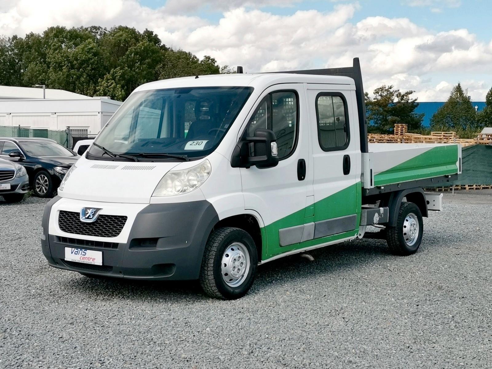 Peugeot Boxer 2.2HDI/96kw PRITSCHE 2,4M/ 7 SITZE/ AHK