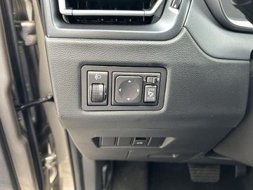 Bild 12 DFSK Andere Forthing 3 1.5 Turbo DFM - Navi - Bluetoo