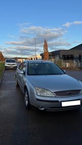 Ford Mondeo 2.5 V6 Futura 5-tronic Futura - gebrauchte Ford Mondeo aus dem Jahr 2003
