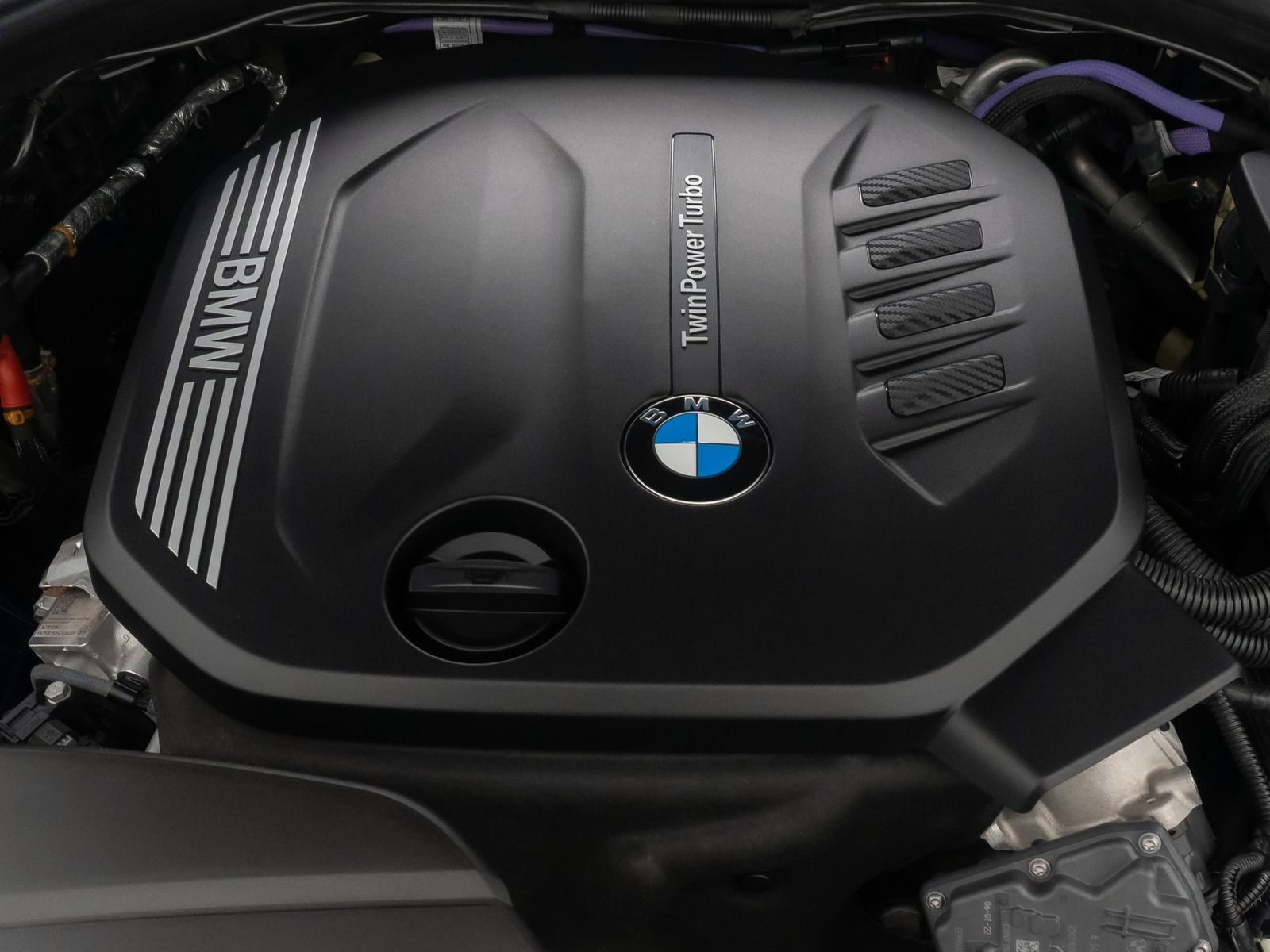 Fahrzeugabbildung BMW 320d SportLine Alarm DAB HiFi Komfort Kamera 18"