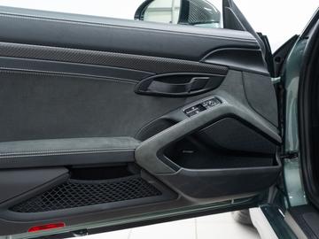 صورة مصغرة 31 لـ 2026 Porsche CAYMAN