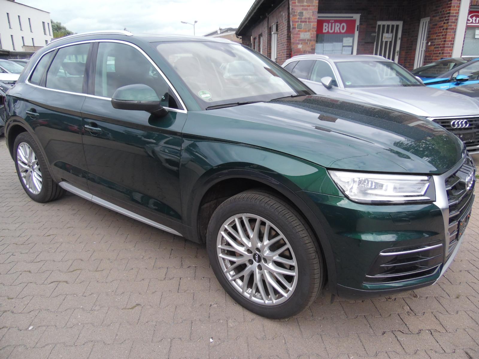 Audi Q5 50 TDI quattro design / Pano