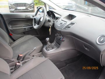 Ford Fiesta Sync Edition Zahnriemen NEU + Winterpaket