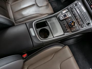 Hyundai Santa Fe 1.6 Prime Hybrid 4WD Autobahnassistent