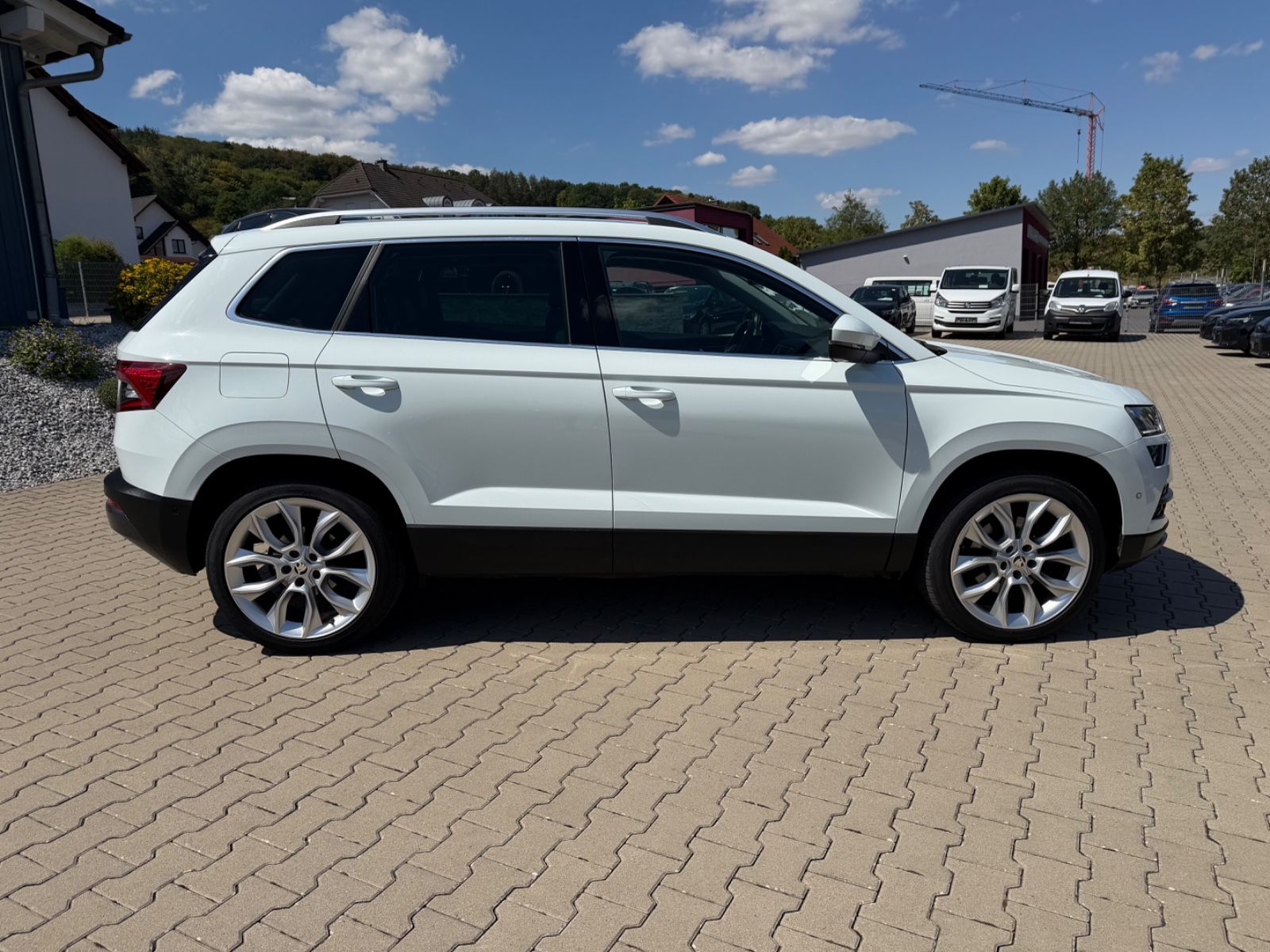Fahrzeugabbildung SKODA Karoq 2.0 TDI Style°4x4°AHK°DSG°Pano°LED°Kamera°